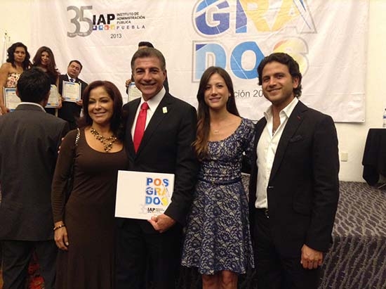 Tony Gali ya es Doctor en Administración Pública