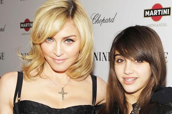 Madonna promueve a su hija como cantante