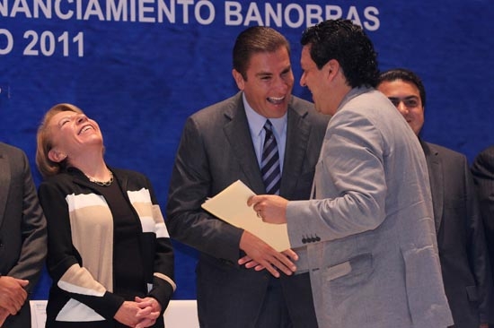 RMV celebra aniversario de victoria electoral repartiendo 872 mdp a ediles