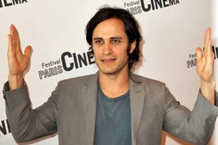 Gael García fuma marihuana