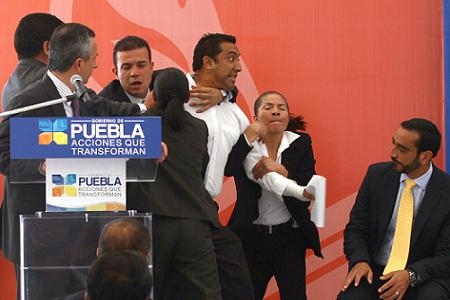 Ex policía burla seguridad de Moreno Valle; consiguió que le den casa