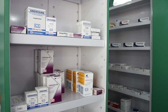 En el primer día de restricción, farmacias cumplen con exigir receta para vender antibióticos