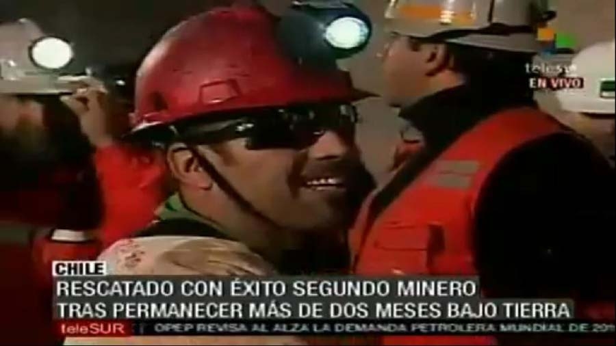 Rescatan al minero cronista de Chile; es el número 15