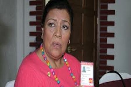 Senadora del PT mete a sus dos hijos a la nómina con sueldos de 27 y 40 mil pesos