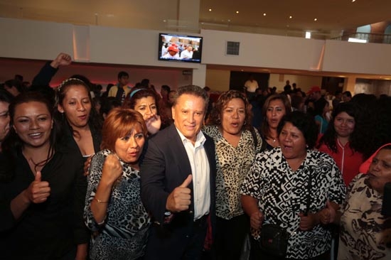 Enrique Agüera presume apoyo de SNTE 51