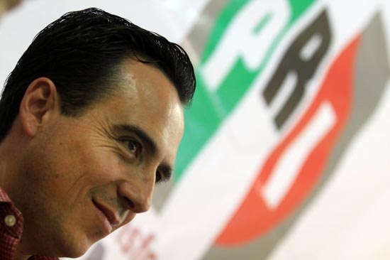 PRI abandona adéndum de Pacto por México en Puebla