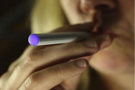 Marlboro lanzará cigarros electrónicos