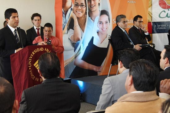 Eduardo Rivera dice que la seguridad pública será prioridad en su gobierno
