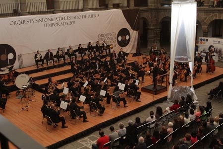 Enrique Diemecke se presentó con la Orquesta Sinfónica de Puebla