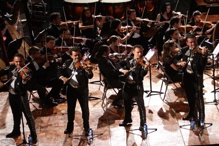 Orquesta de las Américas y Mariachi Vargas de Tecalitlán ofrecieron concierto en Puebla