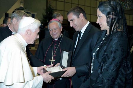 Moreno Valle se reúne con el Papa Benedicto XVI