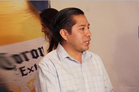Edil de Cuautlancingo defiende negocio de mototaxis