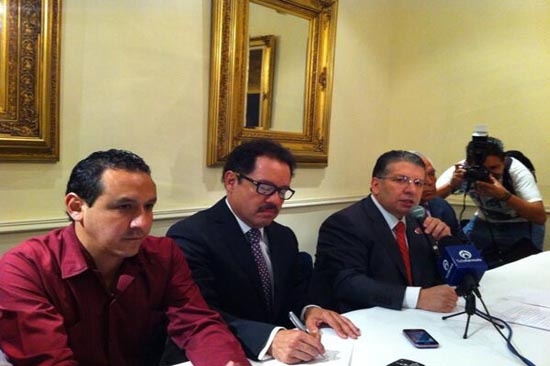Doger declina pero regatea apoyo a Enrique Agüera