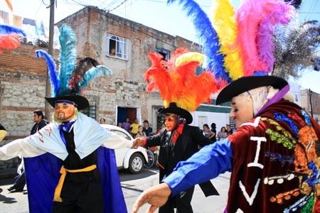 Carnaval de Huehues en el Barrio de El Alto