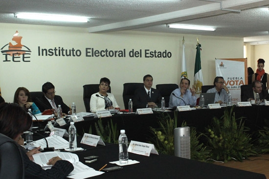 Por conflictos, IEE realiza el cómputo final para 22 alcaldes y el diputado de Acatlán