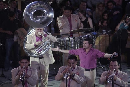 Feria de Puebla 2013: La Arrolladora Banda El Limón puso a cantar al palenque