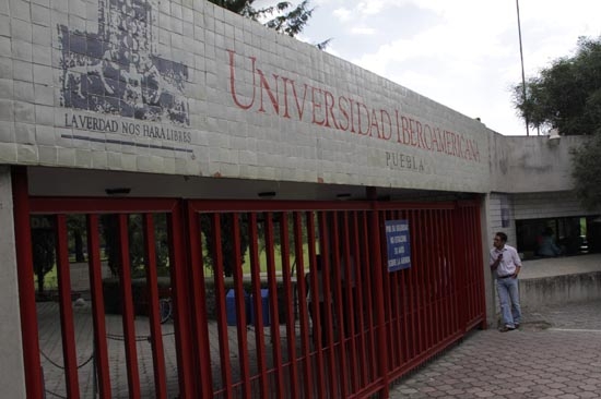 Ibero Puebla expulsa a estudiante que apuñaló a su ex novia