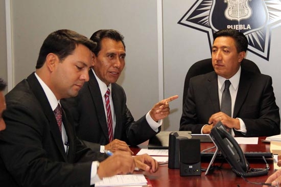 Asegurarán a autos y motos que circulen sin placas en Puebla