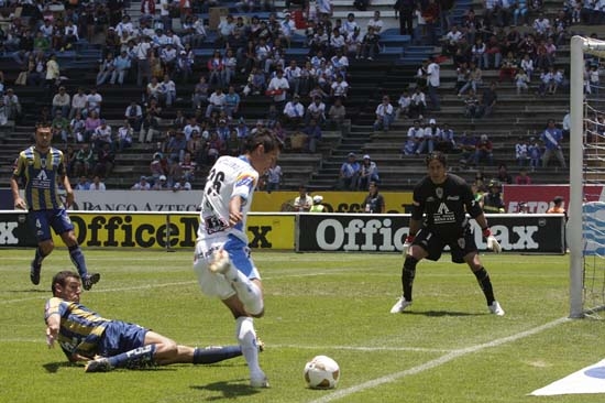 Puebla derrota 2 a 1 al San Luis en el estadio Cuauhtémoc