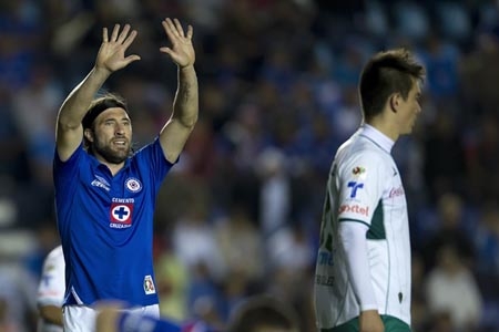Cruz Azul 2-1 León, cementeros toman ventaja