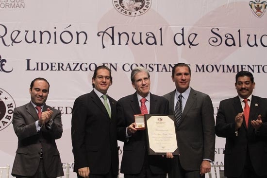 Gobierno de Puebla presume que afilió 3 mil 800 personas diarias al Seguro Popular