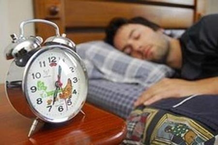 Mal dormir vuelve egoístas a las personas