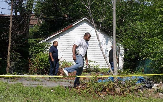 Hallan a tres mujeres muertas cerca de casa de abusador sexual