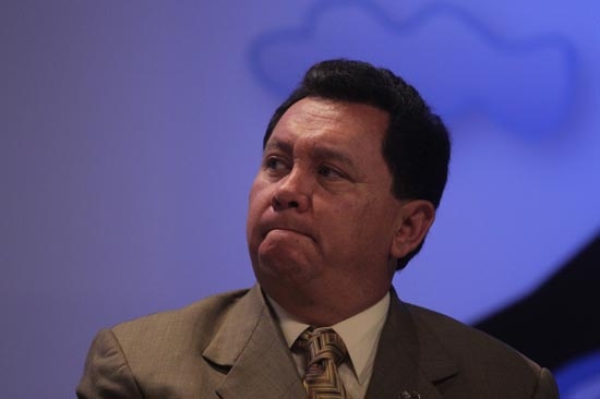 Héctor Alonso se queja por críticas contra su homofobia