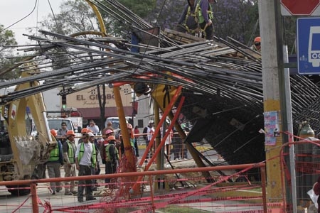 ¿Por qué  se cayó el puente del bulevar Valsequillo?