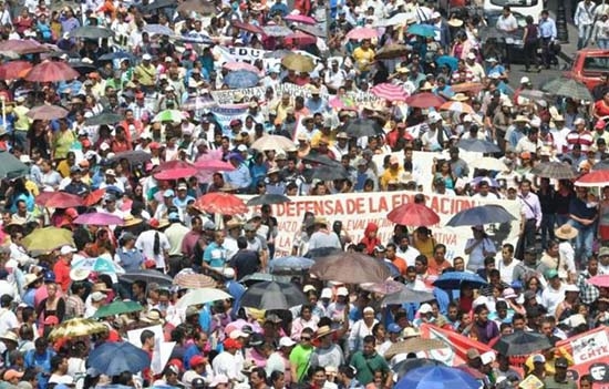 CNTE deja sin clases a dos millones de alumnos