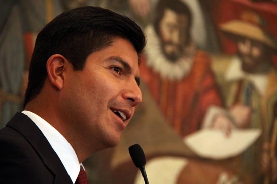 Pugna panista en Puebla no generó heridas de muerte: Eduardo Rivera