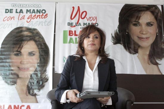 Blanca Alcalá sí entregó permisos a Walmart de México: David Méndez