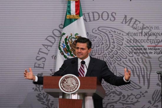 Peña Nieto promulga reforma de telecomunicaciones