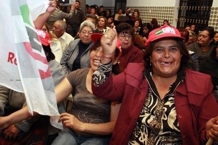 Priístas de Puebla celebraron toma de posesión de Peña Nieto