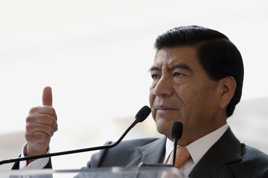 Aspirante a notario por Tetela pide dedazo de Marín
