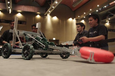En Puebla se realizó el Campeonato Internacional Universitario 2010 Vex Robotics