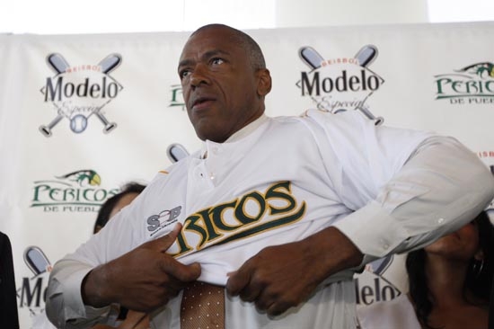 Julio Franco, nuevo manager de Pericos de Puebla