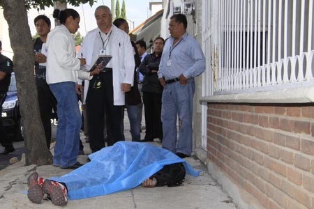 Ebrio sujeto murió tras golpearse la cabeza en la colonia Gabriel Pastor