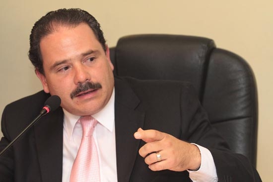 PAN puede insistir en dedazo, dicen diputados locales de Puebla