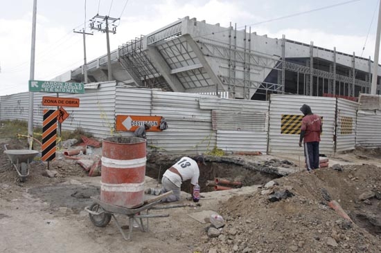 El Centro Expositor tendrá un déficit de 5 mil cajones de estacionamiento: CMIC