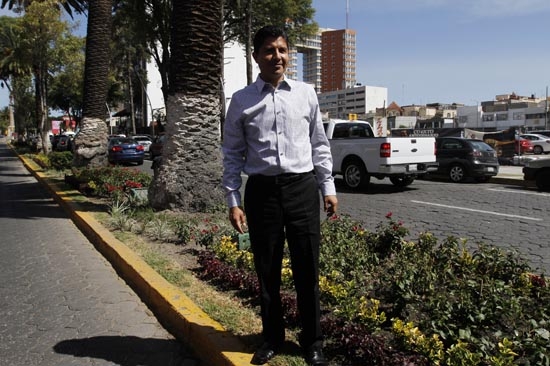 Comuna entregó a empresarios custodia de áreas verdes de la Avenida Juárez