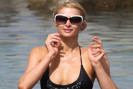 Paris Hilton, sus vacaciones en bikini