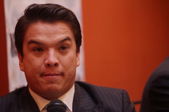 Gerardo Islas llama  a los priístas a unirse y no perder el tiempo