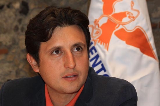 RMV debe correr a su vocero por denuncia contra periodistas: Movimiento Ciudadano