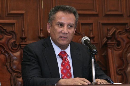 Enrique Agüera pedirá licencia en la BUAP; va por alcaldía de Puebla