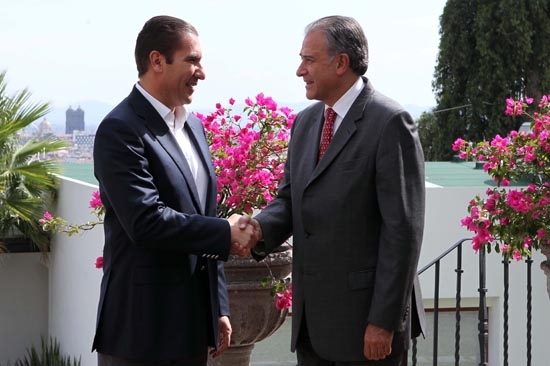 Gobernador de Puebla se reúne con asesor de EPN en seguridad