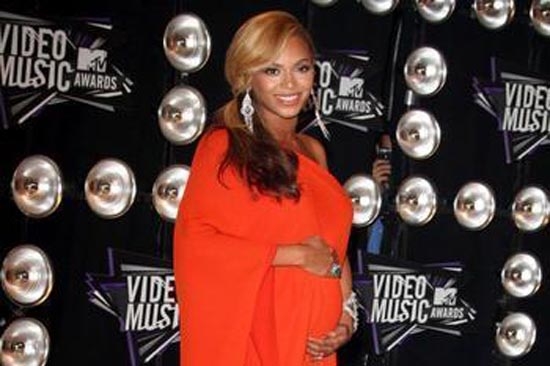 Beyoncé trató de ocultar su embarazo