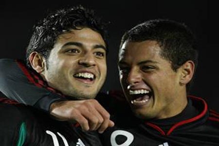 Chicharito ni Vela irán a Juegos Olímpicos de Londres 2012