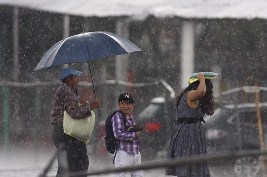 Lluvias se intensificarán en junio y julio en Puebla, advierte Protección Civil