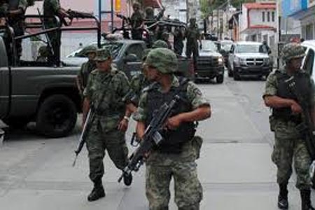 El Ejército seguirá en las calles: Osorio Chong